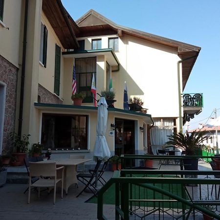 Budget Hotel Vittoria & Ristorante Marzio Dış mekan fotoğraf