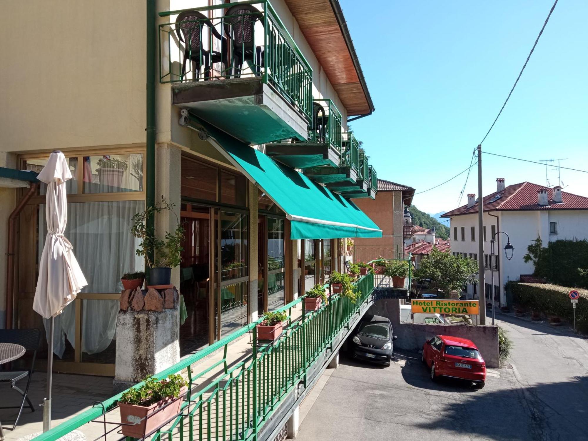 Budget Hotel Vittoria & Ristorante Marzio Dış mekan fotoğraf